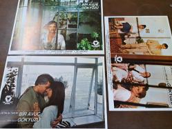 Bir Avuç Gökyüzü Filmi  - Lobi Kart Seti  - Lobby Cards Set  - Aytaç Arman- Zuhal Olcay- Şahika Tekand- Engin İnal- Lale Oraloğlu- Zerrin Arbaş- Atilla Yiğit- Menderes Samancılar- Kenan Bal- Çetin Altan- Ümit Elçi- 12'li Set