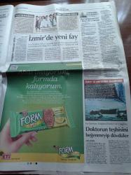 Cumhuriyet Gazetesi - 3 Mayıs 2012 - Galatasaray Taraftarından Miting Gibi Protesto - Fenerbahçe Asbaşkanı Nihat Özdemir Fenerbahçe Temizdir - Dünyanın En Eski Kan Örneği - Hükümet Cemaat Ayrışması Yargıtay Başkanlığı Seçiminde Yaşanıyor - Tiyatroların Özelleştirilmesi - Sütü Zehir Ettiler