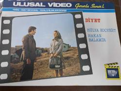 Diyet  Filmi - Lobi Kartı - No: 1 - Lobby Cards - 1986-1987 Sezonu - Hülya Koçyiğit- Hakan Balamir
