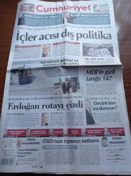 Cumhuriyet Gazetesi - 5 Aralık 2012 - Şampiyonlar Ligi'nde Galatasaray Turun Kapısında - Tanrılar Kaplıcadan Çıktı - Deniz Feneri İle Ampul - Recep Tayyip Erdoğan Rotayı Çizdi - MEB'in Gizli Tanığı 147 - Enerji Ve Tabii Kaynaklar Bakanı Taner Yıldız - Mustafa Balbay - Soner Yalçın - Tuncay Özkan