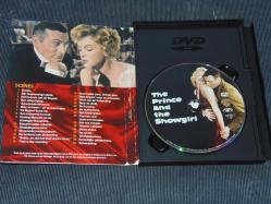 THE PRINCE AND THE SHOWGIRL-(PRENS VE ŞOV KIZI)MARILYN MONROE-LAWRENCE OLIVIER-DVD FİLM -ORJİNAL DİL  VARDIR.TÜRKÇE DİL VE ALTYAZI YOKTUR.