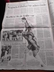Cumhuriyet Gazetesi - 9 Mart 2006- Vakıfbank Güneş Sigorta Tam Gaz - Tuncay Şanlı - Efes Pilsen'den Atina Zaferi - PETA'dan Çıplak Eylem- İran'dan Nükleer Rüşvet - Molla Faşizmi - Tübitak Toplantısına Üniversiteler Katılmadı - Köstebek AKP'li - Profesör Doktor Sarıkçıoğlu Kadın Erkek Beraber Namaz Kılabilir
