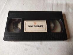 16153-KEMAL SUNAL-SALAK MİLYONER VHS VİDEO KASET/ALMAN BASKI
