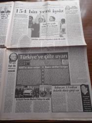 Cumhuriyet Gazetesi - 18 Şubat 2014 - Kadıköy'e Ali İsmail Korkmaz Heykeli - All Star Büyüledi - Anacığım Bu Porno - Balyoz Tutsakları Konuştu - Taksim'de Büyük Patlama - Kamu Reklamı Yandaşa - 400 Yıllık Kemanlar - Kutupta En Soğuk Savaş