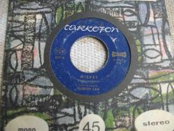 52 -  HÜSEYİN CAN - Misket sözlü oyun havası - Yetiş kardaş yetiş akıyor kanım