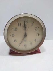 MS10-----YUGOSLAVYA ÜRETİMİ ESKİ KURMALI MASA SAATİ-- ARIZALI BAKIM İSTER