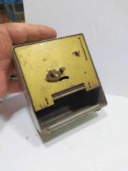 MS10-----ZİRAAT BANKASI KUMBARALI KURMALI MASA SAATİ--BAKIM İSTER