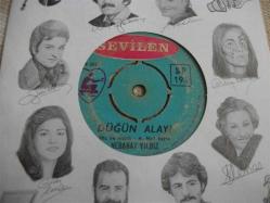 54 -   NEBAHAT YILDIZ - Düğün alayı - Söyle söyle