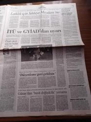 Cumhuriyet Gazetesi - 9 Şubat 2008 - Ulusal Tenisçi İpek Şenoğlu Yarıfinalde - Galatasaray'da Havuz Kavgası -  Aziz Yıldırım'dan Örnek Davranış - Tarihi Kanal Tehlikede - Ferhat İle Şirin - İran'da Kara Çarşaf Krizi - İmam Hatip'e Katmerli Avantaj - Tesettür Hastanesi - MFÖ - Başbakan Recep Tayyip Erdoğan Almanya'da