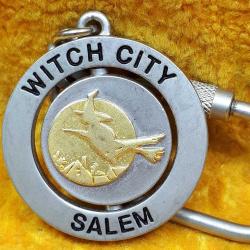 VINTAGE WITCH CITY SALEM METAL ANAHTARLIK