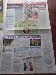 Cumhuriyet Gazetesi - 4 Aralık 2013 - Aziz Yıldırım'dan Şampiyonluk Sözü - Turkcell'den Görme Engellilere Ses - Farklı Bir Kibritçi Kız - Altan Erkekli - Abdullah Gül'ün Kızlı Erkekli Göndermesi - Hrant Dink Suikastı Sanığı Erhan Tuncel - Dershane Krizi Ertelendi - Generallerin MGK İsyanı - Tecavüz Tehdidi İddianamede