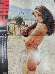 FHM Dünya Turu 2002 Takvimi - Nell McAndrew - Sandy Bentley - Tiffany Thiessen - Melanie - Tanya Haymen - Carmen Electra - Pamela Anderson - Brooke Burke - Vibe Sorensen - Tiffany Amber - Gena Lee Nolin - Davinia Taylor -