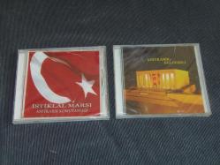 İSTİKLAL MARŞI-ANITKABİR BELGESELİ-ANITKABİR KOMUTANLIĞI.2 CD BİRDEN.DÖNEM BASKISI SIFIR AÇILMAMIŞ AMBALAJINDA MÜZİK CD SİDİR..