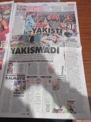 Sözcü Gazetesi - 27 Ocak 2020 - Sergen Yalçın - Beşiktaş Son 9 Resmi Maçında 8. Mağlubiyetini Aldı - Kobe Bryant Helikopter Kazasında Öldü - Harry Potter Ve Felsefe Taşı'nın İlk Baskısı 28 Bin Sterlin'e Satıldı - Kanal İstanbul Parasıyla Türkiye Kurtulur - ABD Askerleri PKK'lı Hainlerle Çay Keyfi Yaptı