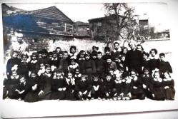 SİYAH BEYAZ FOTOĞRAF OKUL TEMALI 1937