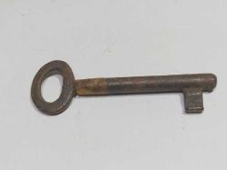 AN3-------ESKİ DEMİR DOLAP ÇEKMECE ANAHTARI