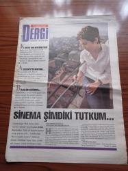 Cumhuriyet Dergi Gazetesi - 18 Ekim 1998 - Sayı 656 -  Gemide Filmi - Erkan Can - Eski Fotoğraflar- Ağır Roman - Müjde Ar - Okan Bayülgen -- Laleli'de Bir Azize - Kate Millet Fotoğrafı - Yelda Kaymakçı Fotoğrafı - Cinsel Politika - En İyi Kadın Oyuncu - Çeşmibülbül - Auschwitz'in Doktoru - Kontes Son Nefesini Verdi - Maça Kızı - Çaykovski - Belkıs Aran Türk Operası