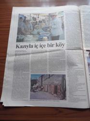 Cumhuriyet Dergi Gazetesi - 18 Ekim 1998 - Sayı 656 -  Gemide Filmi - Erkan Can - Eski Fotoğraflar- Ağır Roman - Müjde Ar - Okan Bayülgen -- Laleli'de Bir Azize - Kate Millet Fotoğrafı - Yelda Kaymakçı Fotoğrafı - Cinsel Politika - En İyi Kadın Oyuncu - Çeşmibülbül - Auschwitz'in Doktoru - Kontes Son Nefesini Verdi - Maça Kızı - Çaykovski - Belkıs Aran Türk Operası