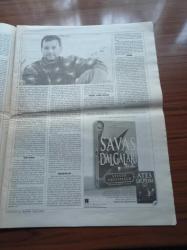 Cumhuriyet Kitap Gazetesi - 6 Aralık 2001 - Sayı 616 - Bir Panelin Ardından Son Dönem Türk Öykücülüğünde Arayışlar Yönelişler - Nasreddin Hoca - Doktor Jivago - Pınar Göksan Aker Ayla Kutlu İle Zehir Zıkkım'ı Konuştu - Fotoğraf Hikayeleri - Aylin Süer Pagaruşa - Beyoğlu'nda Balıkların Ayak Sesleri - İnci Aral