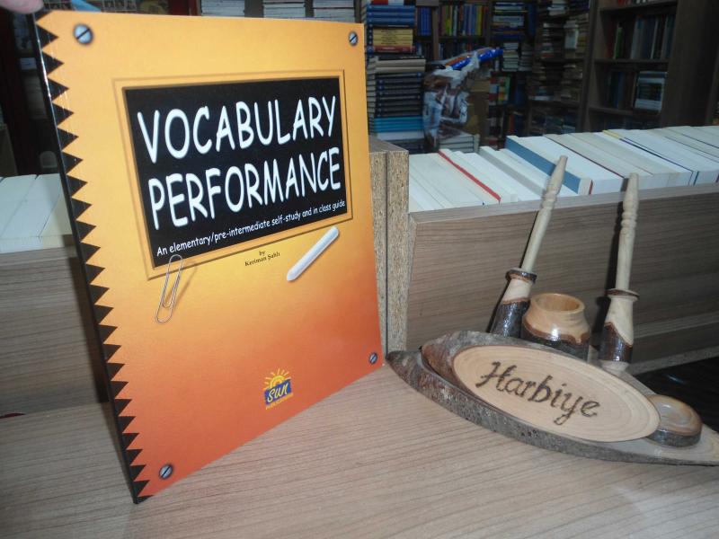 VOCABULARY PERFORMANCE AN ELEMENTARY PRE-INTERMEDIATE SELF