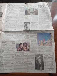 Cumhuriyet 2 Gazetesi - 29 Nisan 1994 - Toprak Altından Sofraya Gelen Zenginlik - Oyuncaklar Çocukları Şiddete Yöneltebiliyor - Saraybosnalı Anna Frank'ın Kuşku Yaratan Yükselişi - Kadınlar Anaerkil Toplum Özleminde - Zeytinlikler Şantiyeye Döndü - Woody Allen Cinsellik Mi Hiç Aklımdan Çıkmıyor Ki - Grunge Kültürüne Şimdi Pearl Jam Sahip Çıkıyor - Muhsin Ertuğrul Anılıyor