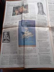 Cumhuriyet 2 Gazetesi - 3 Ağustos 1993 - Eski Karakol Türk Musikisi Müzesi Oluyor - Kusursuz Ayakkabılar Yapma Yarışı - Kadınlar Kendi Porno Filmlerini Kendi Çekiyor - Caretta Caretta'ların Koruma Projesi Uzatılıyor - Afrika'da Trajedi Günlük Yaşamın Bir Parçası