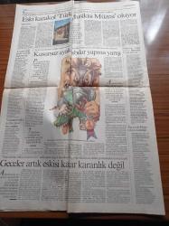 Cumhuriyet 2 Gazetesi - 3 Ağustos 1993 - Eski Karakol Türk Musikisi Müzesi Oluyor - Kusursuz Ayakkabılar Yapma Yarışı - Kadınlar Kendi Porno Filmlerini Kendi Çekiyor - Caretta Caretta'ların Koruma Projesi Uzatılıyor - Afrika'da Trajedi Günlük Yaşamın Bir Parçası
