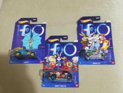 Hot wheels looney tunes model araba koleksiyon Sıfır paketli kutusunda 3 lü set halinde