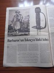 Cumhuriyet Dergi Gazetesi - 8 Ağustos 1999- Sayı 698 -  Tuluyhan Uğurlu Güneşi İlk Biz Görürüz - Clint Eastwood - Kimliğini Yitiren Kent Pekin 6 Barbaros'un Kılıcı - Stanley Kubrick - Lolita Filmi - Çin Halk Cumhuriyeti - Uluslararası Mimarlar Birliği - Ressam Raeburn