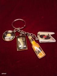 ANAHTARLIK ÜNLÜ MİLLER İÇECEK MARKASININ HER BİRİ AYNI ANAHTARLIK ÜZERİNDE(4 PARÇA) ÇOK ENDER ANAHTARLIĞI  312