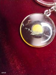 ANAHTARLIK ÜNLÜ MİLLER İÇECEK MARKASININ HER BİRİ AYNI ANAHTARLIK ÜZERİNDE(4 PARÇA) ÇOK ENDER ANAHTARLIĞI  312