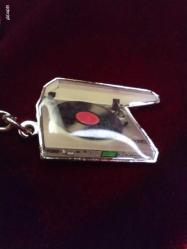 ANAHTARLIK ÜNLÜ MİLLER İÇECEK MARKASININ HER BİRİ AYNI ANAHTARLIK ÜZERİNDE(4 PARÇA) ÇOK ENDER ANAHTARLIĞI  312