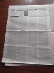 Cumhuriyet Kitap Gazetesi - 15 Kasım 2001 - Sayı 613 - Okurunu Uçurmaya Çalışan Bir Yazar Tülay Ferah Fotoğrafı - Fethi Naci Eleştiri Günlüğü'nde - Ahsen Erdoğan Enis Batur'la Elma Üzerine Konuştu - Harry Potter - Antonio Gramsci- Mayo Mu Osmanlı Mı - Ferhan Şensoy - Selim İleri - Bu Yaz Ayrılığın İlk Yazı Olacak