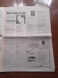 Cumhuriyet Kitap Gazetesi - 17 Ekim 1996 - Sayı 348 - Kitaplar Kitabı Ve Doğan Hızlan Fotoğrafı - Eşi Demet Taner Haldun Taner'i Anlatıyor Canlar Ölesin Değil - Şadan Gökovalı Berin Taşan Şiirini Değerlendiriyor - Tek Tanrılı Dinler Karşısında Kadın - Fatmagül Berktay