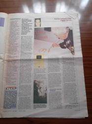 Cumhuriyet Kitap Gazetesi - 12 Şubat 2004 - Sayı 730 - Aydın Hatipoğlu Şiirimizde Bir Geleneğin Sürdürücüsü - Rene Girard Şiddet Ve Kutsal'ı Anlattı - Asuman Kafaoğlu Büke Bu Hafta Mina Urgan'ın İngiliz Edebiyatı Tarihi'ni Değerlendirdi - Nena Calidis Meltem Arıkan'la Romanı Yeter Tenimi Acıtmayın Üzerine Konuştu - Pınar Ekinci Özdemir Asaf'ın Şiirini Ele Aldı - Semih Poroy Feklavye İle İmza Gününe Gidiyor