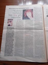 Cumhuriyet Kitap Gazetesi - 12 Şubat 2004 - Sayı 730 - Aydın Hatipoğlu Şiirimizde Bir Geleneğin Sürdürücüsü - Rene Girard Şiddet Ve Kutsal'ı Anlattı - Asuman Kafaoğlu Büke Bu Hafta Mina Urgan'ın İngiliz Edebiyatı Tarihi'ni Değerlendirdi - Nena Calidis Meltem Arıkan'la Romanı Yeter Tenimi Acıtmayın Üzerine Konuştu - Pınar Ekinci Özdemir Asaf'ın Şiirini Ele Aldı - Semih Poroy Feklavye İle İmza Gününe Gidiyor
