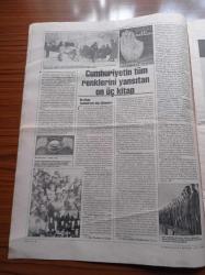 Cumhuriyet Kitap Gazetesi - 21 Ekim 1999 - Sayı 505 - Cumhuriyet'in 75. Yılı İçin Bir Anıt Bilanço 98 - Fethi Naci Bu Haftaki Eleştiri Günlüğü'nde Cemil Kavukçu'nun Son Öykülerini Değerlendiriyor - İki Yazar Ulviye Alpay'ın Öykülerini Değerlendirdiler - Günther Grass- Teneke Trampet - Tahsin Yücel