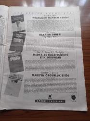 Cumhuriyet Kitap Gazetesi - 29 Ekim 1998 - Sayı 454 - Dünyayı Şiire Taşıyan Şair Turgay Fişekçi Fotoğrafı - Bir Rifat Ilgaz Güncesi -- Dip Sevgi'den Arı Bakış'a Derin Dalışlar - İnsanlığın Mahrem Tarihi - Hayatın Değeri- John Harris -  Marx'ın Özgürlük Etiği