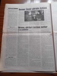 Cumhuriyet Kitap Gazetesi - 11 Ocak 1996 - Sayı 308 - Tez Büyümüş Bir Yazar Sennur Sezer Fotoğrafı - Nedret T. Öztokat Balkan Naci İslimyeli'nin Albümünü Tanıttı - Leyla Keskiner Blackwell'in Siyasal Düşünce Ansiklopedisi - Ahmet Ümit Faşizmin Yenilişinin 50. Yılında Tiksinti Çağı'nı Değerlendirdi