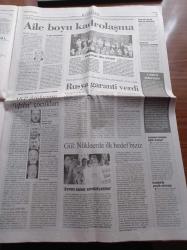 Cumhuriyet Gazetesi - 3 Ekim 2010 - İpek Şenoğlu ITF'de Şampiyon - Golü Unutan Forvetler - Kemal Kılıçdaroğlu Adı Konmamış Sıkıyönetim Var - Samsun Ceyhan Projesi - Bill Clinton İstanbul'da - Işık Kansu'nun Kan Denizinde ki Mercek Adlı Yazı Dizisi - 3. Köprü Çözüm Değil