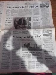 Cumhuriyet Gazetesi - 13 Şubat 2008 - Fenerbahçeli Roberto Carlos Tek Rakibimiz Galatasaray - Hasan Doğan'ın Listesi Hazır - Sıra Dışı Tercihli Müslümanlar Konuştu - Recep Tayyip Erdoğan Meydan Okudu - Sabih Kanadoğlu AKP'ye Kapatılmayı Hak Edersiniz -  Bağcılar'da Belediyeden İçki Baskısı - İsrail Savunma Bakanı Barak Füze Sistemi Satmak İçin Ankara'da
