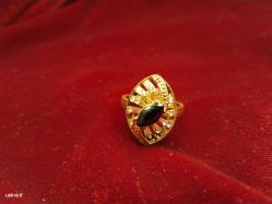 YÜZÜK,ONİKS İRİ TAŞLI, ZİRKON TAŞ BEZEMELİ ÇOK ŞIK BİR YÜZÜK 66