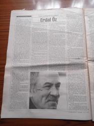 Cumhuriyet Kitap Gazetesi - 5 Şubat 1998 - Sayı 416 - İnsan Sıcaklığında Bir Öykücü Erdal Öz Fotoğrafı - Türey Köse John Berger Ve Susan Sontag'ın Kitabını Değerlendirdi - Yusuf Eradam Yeşim Salman'ın Yeni Şiirlerini Tanıttı Bizlere - Yılmaz Güney - Hasan Bülent Kahraman'la Yahya Kemal Rimbaud'yu Okudu Mu Üzerine Söyleştik
