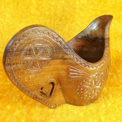 RETRO NORDİK VİKİNG TEKNESİ ŞEKLİNDE EL OYMA AHŞAP DÜĞÜN KUPASI