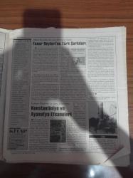 Cumhuriyet Kitap Gazetesi - 22 Nisan 1993 - Sayı 165 - Fener Beyleri'ne Türk Şarkıları - Konstantiniye Ve Ayasofya Efsaneleri - Büyük Argo Sözlüğü -   Osmanlı Ansiklopedisi -Virginia Woolf Fotoğrafı - Virginia Woolf Orlando''suyla Anadolu'da- Denizin Uzak Kıyısı - Tiyatronun Üretken Yazarı - Sevdam Ürktü - Dursun Akçam -