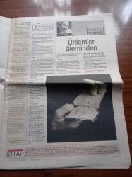 Cumhuriyet Kitap Gazetesi - 26 Temmuz 2007-  Sayı 910 - Sait Maden Babıali'de Bir İstanbul Beyefendisi - İsmail Gülgeç Ahmet Ümit Komser Nevzat Tapınak Fahişeleri - Şebnem Birkan Ömür Diyorlar Buna Adlı Öykü Kitabı Üzerine Ayfer Tunç'la Söyleşti - Barbaros Altuğ'un Hazırladığı Yazarların İstanbulunu Gamze Akdemir İnceliyor
