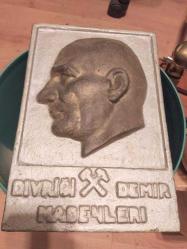 DİVRİĞİ DEMİR MADENLERİ ATATÜRK BÜSTÜ
