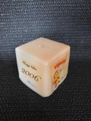 BERKO VİTAMİN REKLAMLI  KARE FORMUNDA MUM.