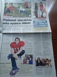 Sözcü Pazar Gazetesi - 19 Ocak 2014 - Madonna Spor Yaparken Bacağını Kırdı - Kıvanç Tatlıtuğ'un Kalbi Her An Durabilir - Hangisi Ajda Pekkan - Muazzez Abacı - Demet Akalın'ım Hediyesi Range Rover - Miss Turkey 2011 İkincisi Gizem Karaca - Rus Kızılordu Korosu - Sumru Yavrucuk Safnede- Tolgahan Sayışman