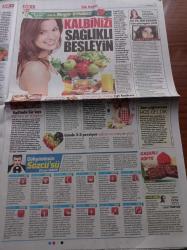 Sözcü Şık Gazetesi - 2 Ocak 2016 - Sahnenin Kralı Tarkan - Sibel Can Hem Ekranda Hem Sahnede Büyüledi - Beşiktaş Hande Yener'le Coştu - Emel Sayın Saf Ve Güzel Bir Yıl Diledi - Niran Ünsal Sahneye Çıktı - Avukat Feyza Altun Türkiye'de Anne Olmak Çok Zor - Demet Akalın Ve Acun Ilıcalı'nın Mayasında Tavşanlık Var - Alina Boz - Gökhan Özoğuz
